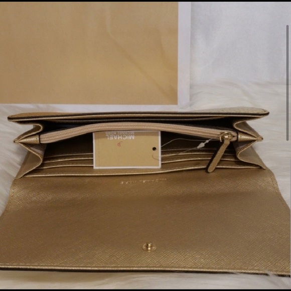 NWT Michael Kors Gold Wallet - Picture 3 of 7
